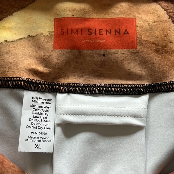 🆕 listing! Giraffe print separates (PANTS ONLY) - Picture 3 of 6